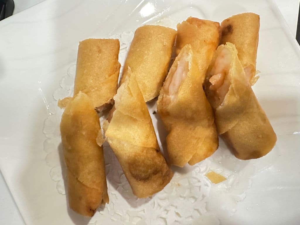 Shrimp & Garlic Spring Rolls 蒜蓉蝦春卷 4pcs