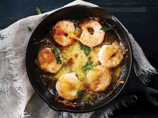 Crevettes à l’ail gratinées / Garlic shrimp au gratin