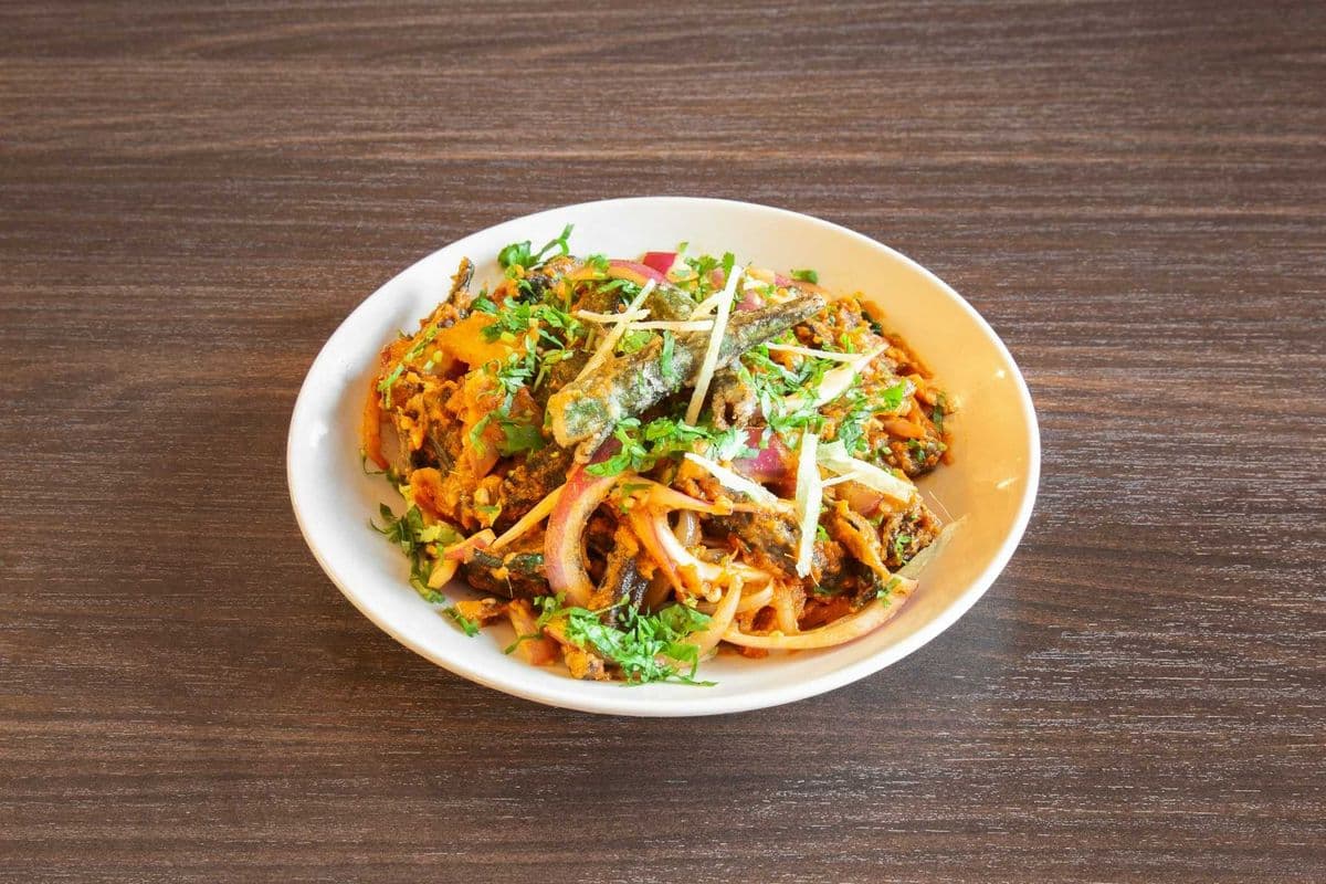 Kurkuri Bhindi Masala