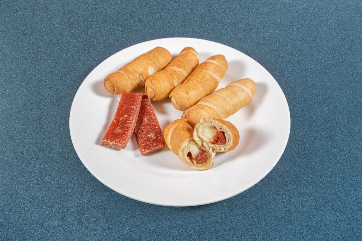 Guava and Cheese Tequenos (5 pcs)