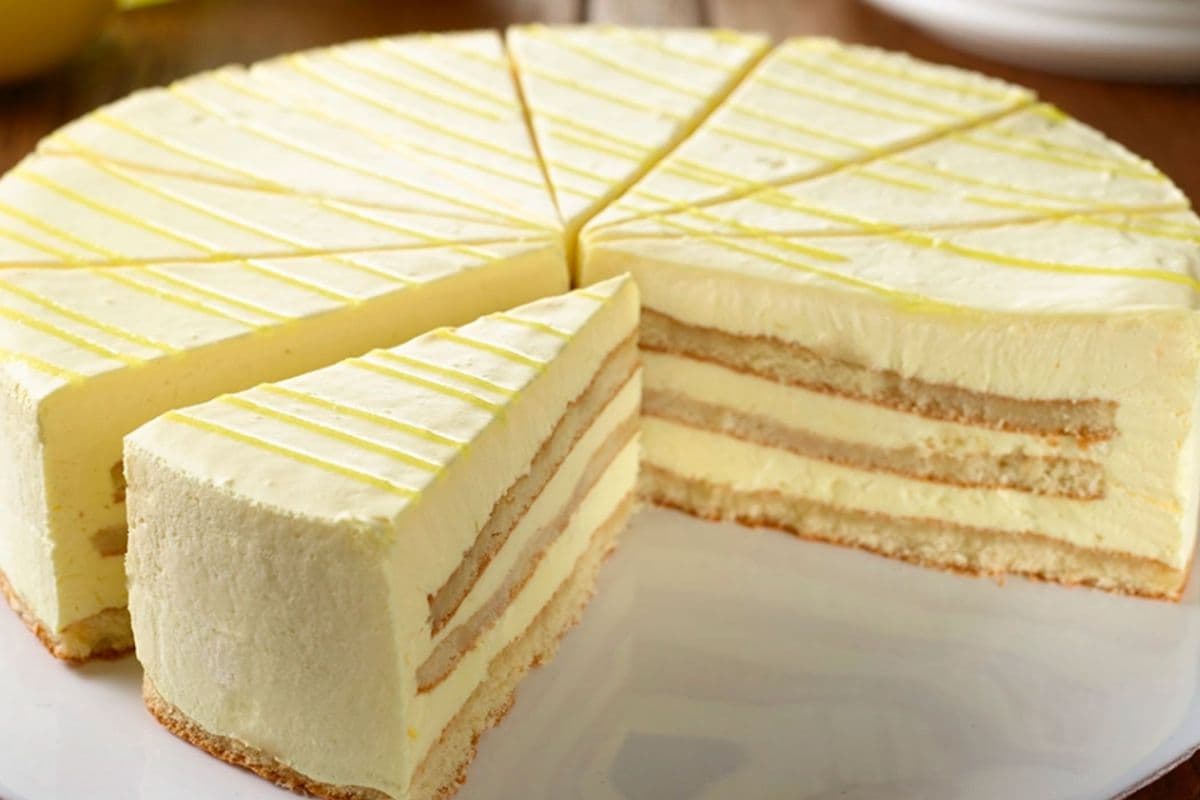 Lemoncello Cake Slice
