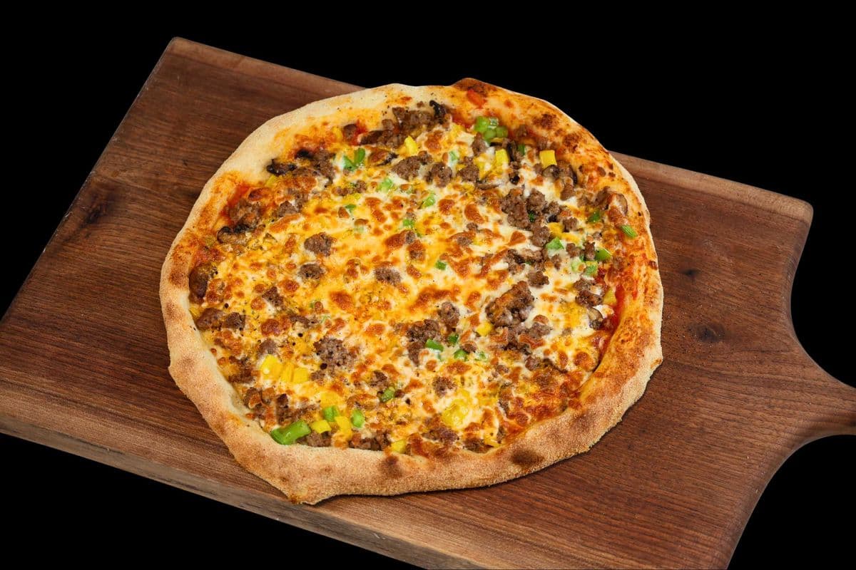 Beef & Mushroom / پیتزا گوشت و قارچ