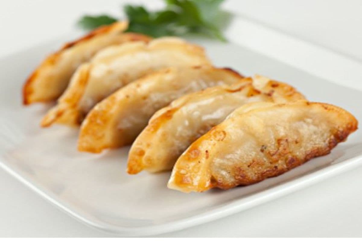 2. Dumplings (5 pcs)