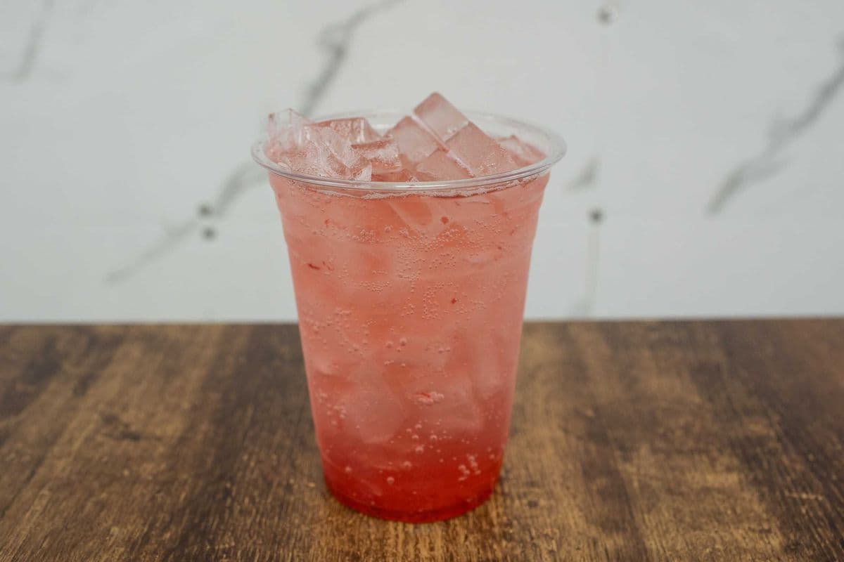 Strawberry Soda (Large)
