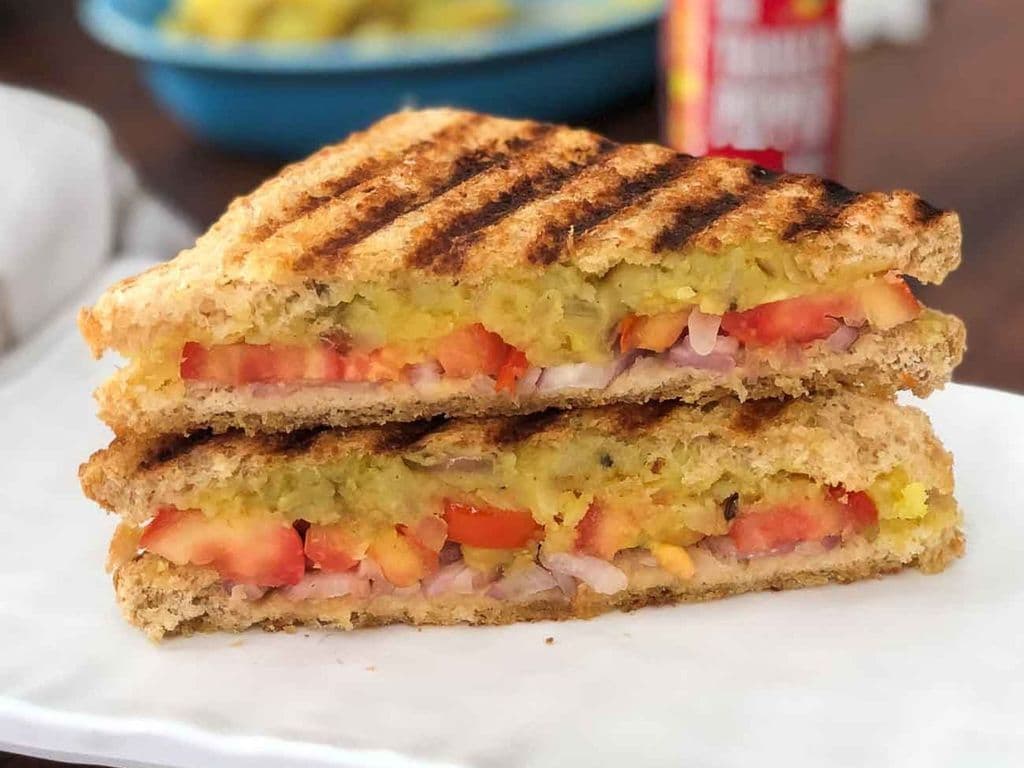 Masala Aloo Sandwich (Buy 1 Get 1)