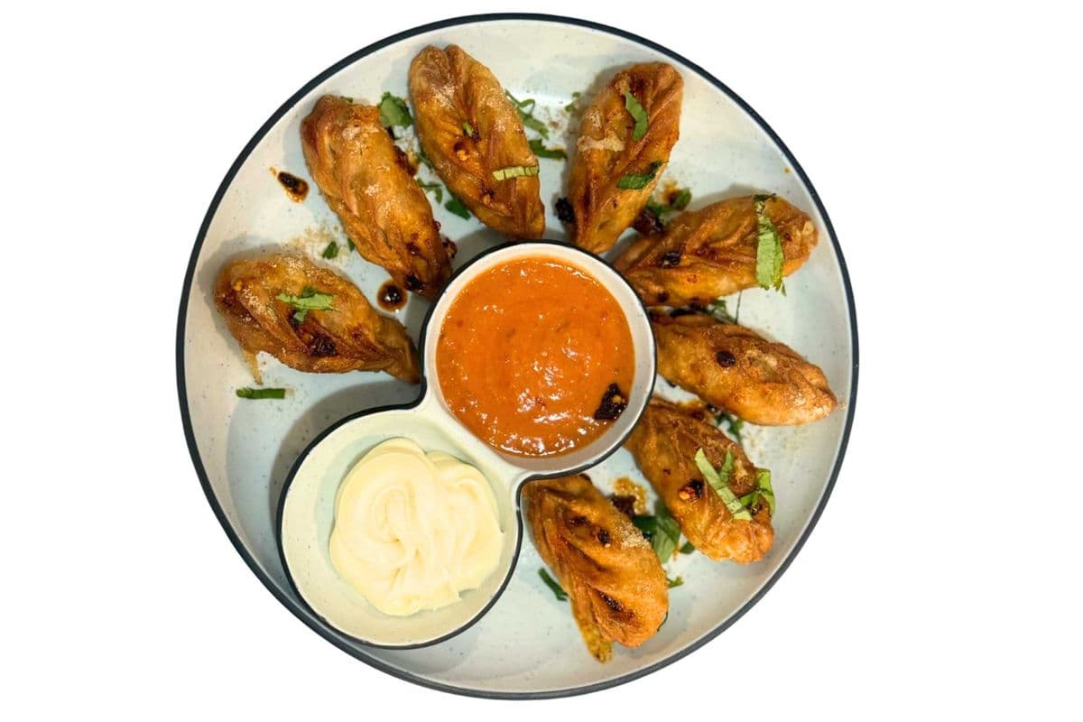 Fried Corn n Cheese Momos (8 Pcs)