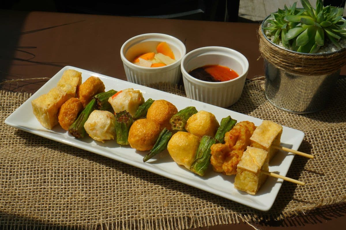 A8. Fried Seafood Balls / Cá Viên Chiên