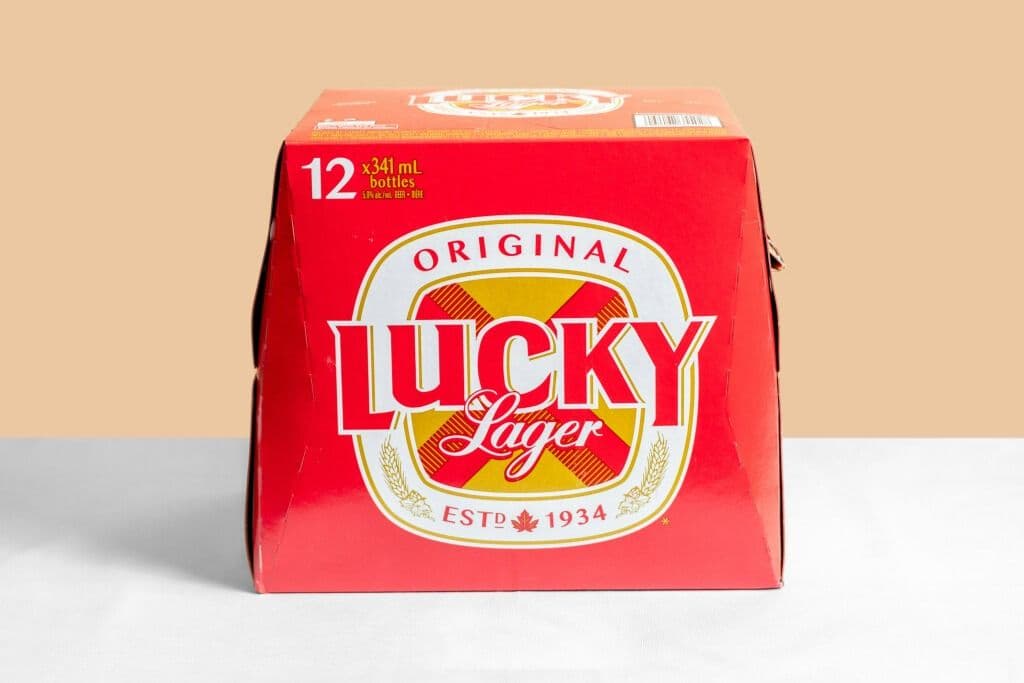 Lucky Lager - Bottle (12 x 341 ml)