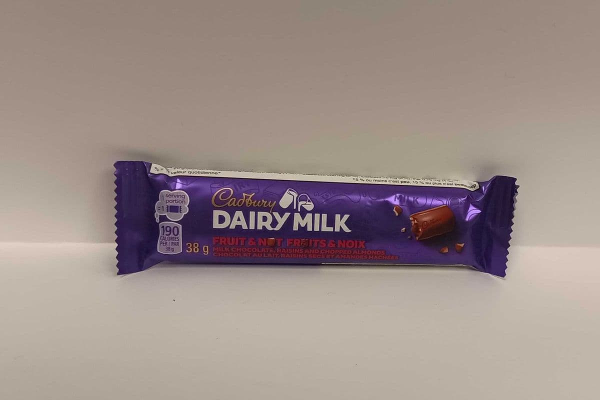 Cadbury Dairy Milk - Fruit & Nut 38g