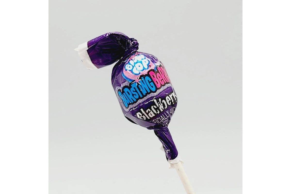 Blow Pop - Bursting Berry Flavours