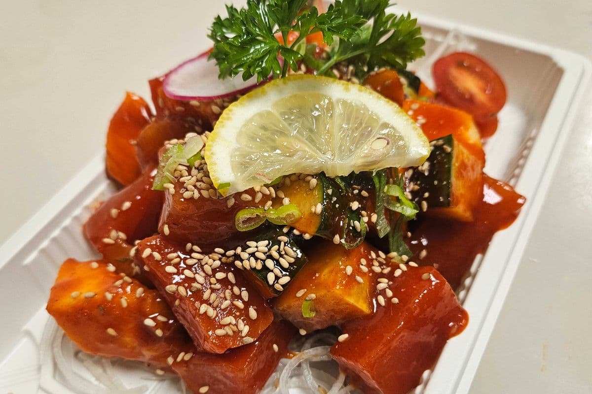 Spicy Salmon Sashimi
