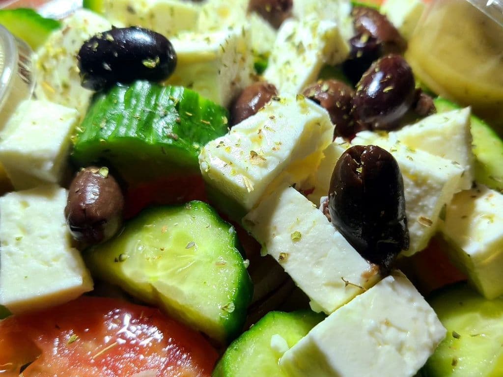 1/2 SALADE GRECQUE