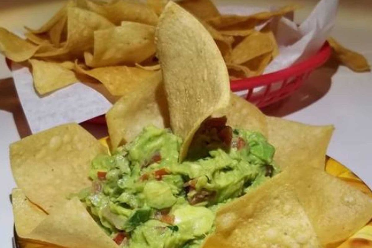 Side Guacamole And Chips