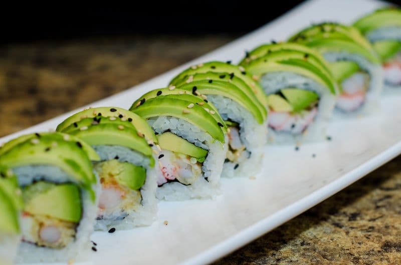 K13. Green Dragon Roll (8 Pcs) - 青龍卷