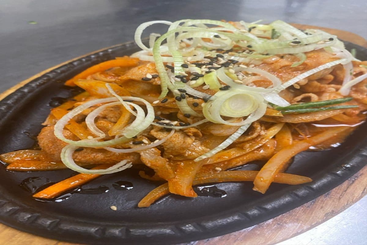 Jeyuk Bokkeum / 제육볶음