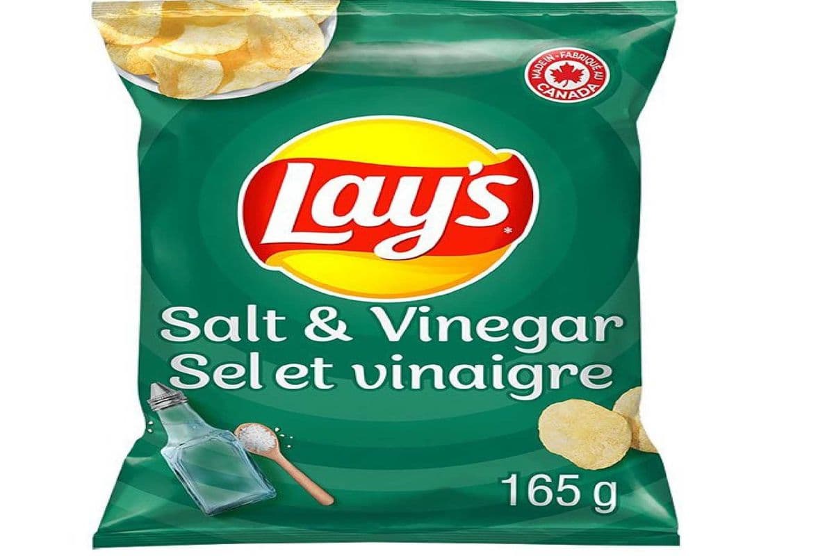 Lay's Salt and Vinegar (235 g)