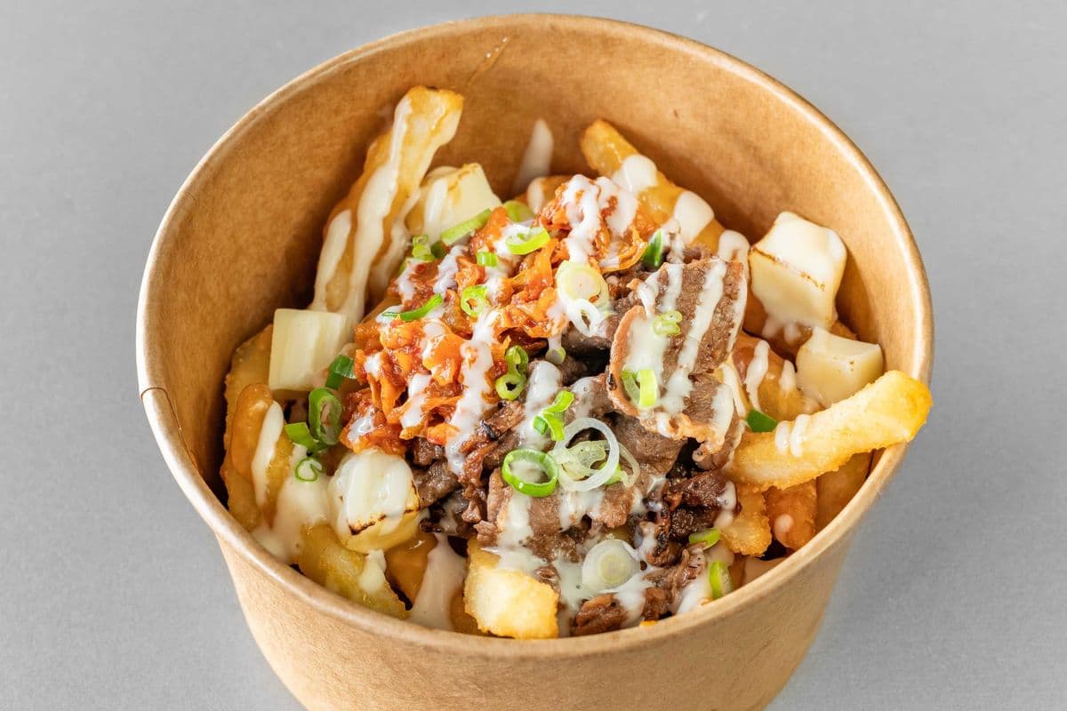 Bulgogi-Kimchi Poutine