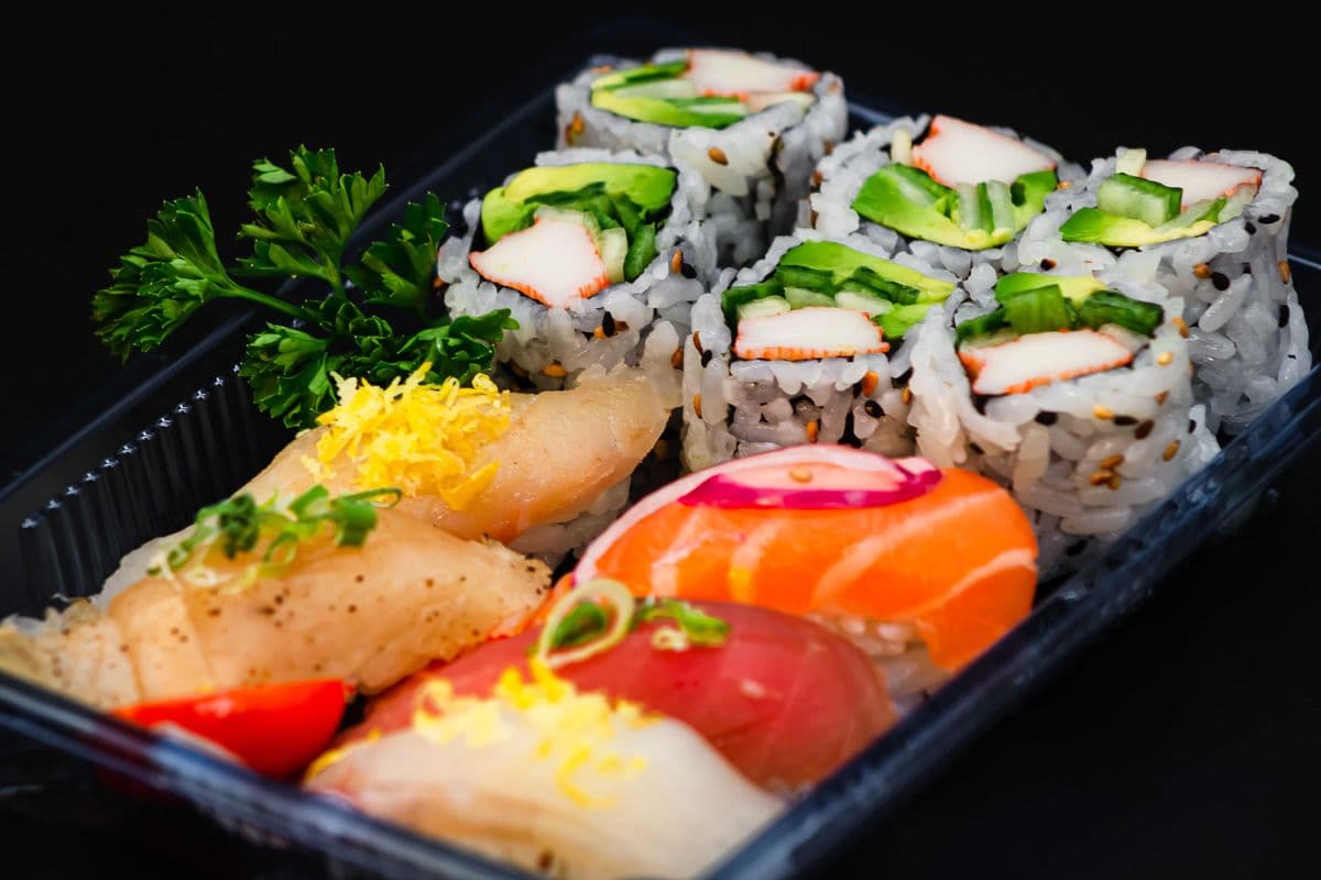 Sushi Roll Combo A
