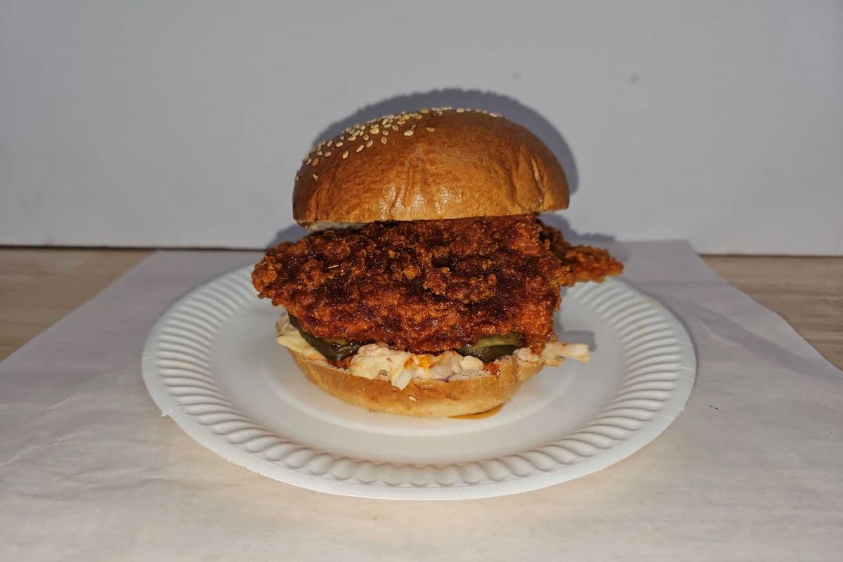 Dynamite Hot Chicken Burger (Hot)
