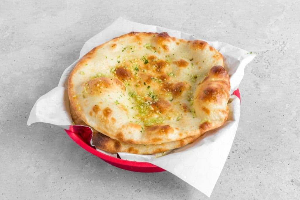 Garlic Naan (1 pc)