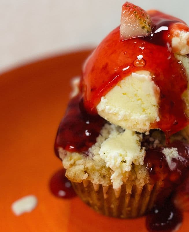 Strawberry Explosion Dessert (V)