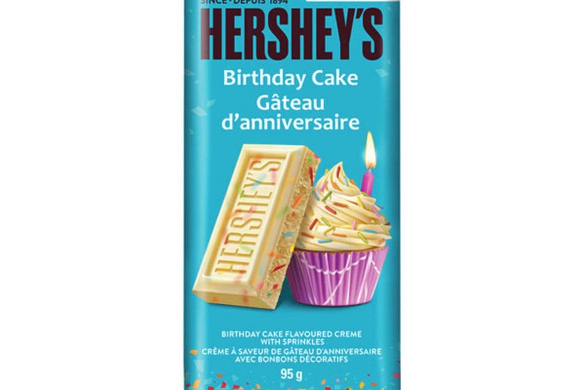 Hershey's birthday cake (95g) (250 Cal)