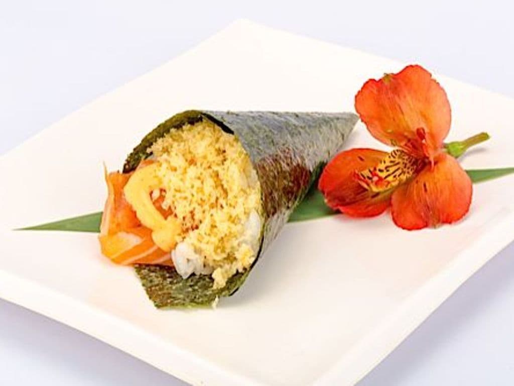 Spicy Salmon Handroll(1pc)