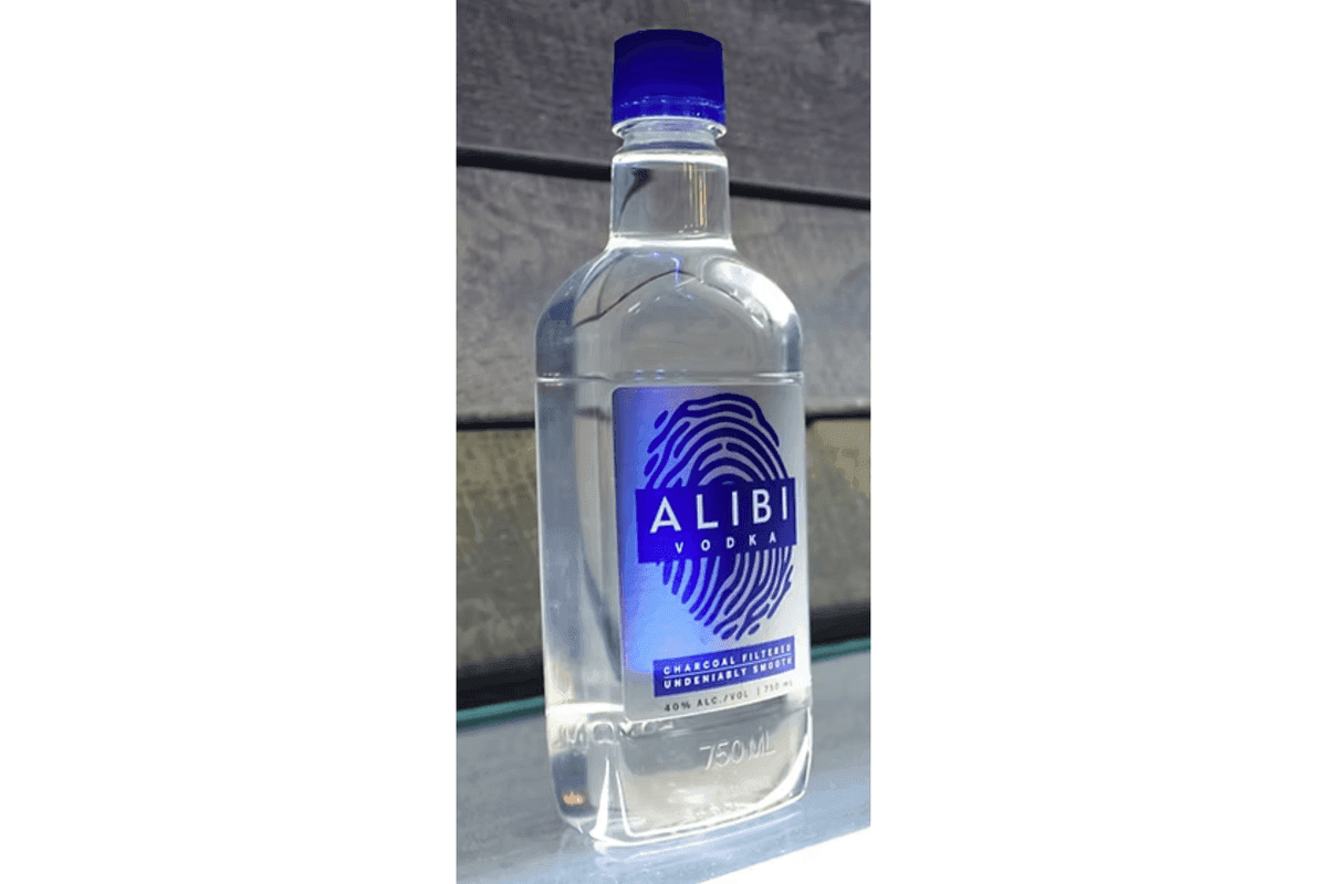 Alibi Vodka 750ml (1 x 750 ml)