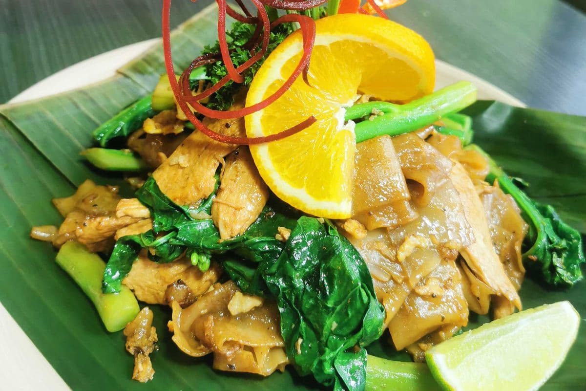 Pad See Ew Vegetables and Tofu