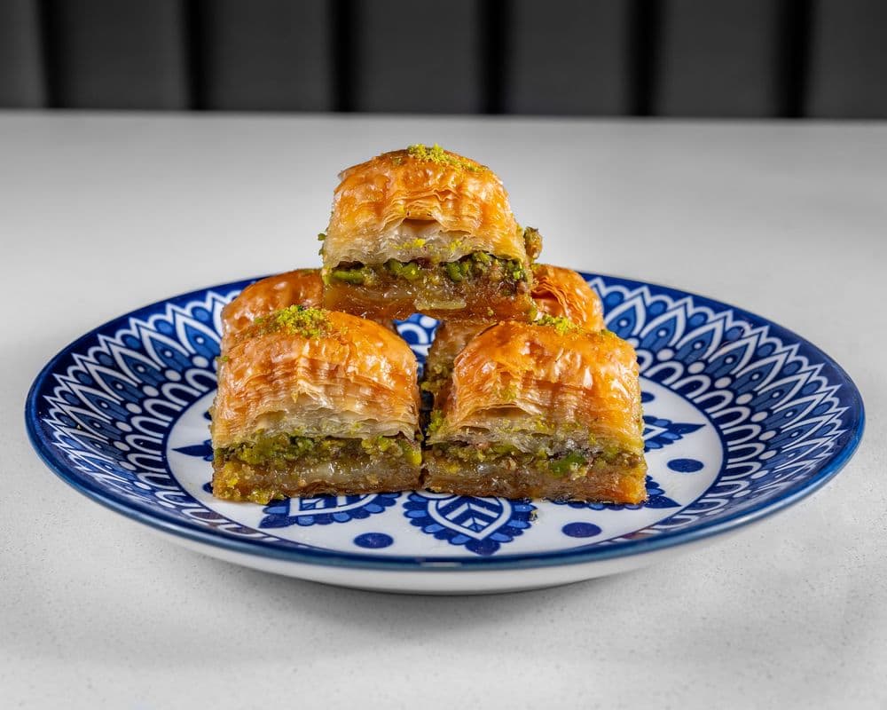 Lezzet Turkish Pistachio Baklava 10 PC Box