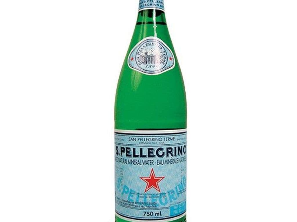San Pellegrino Sparkling Water (750ml)