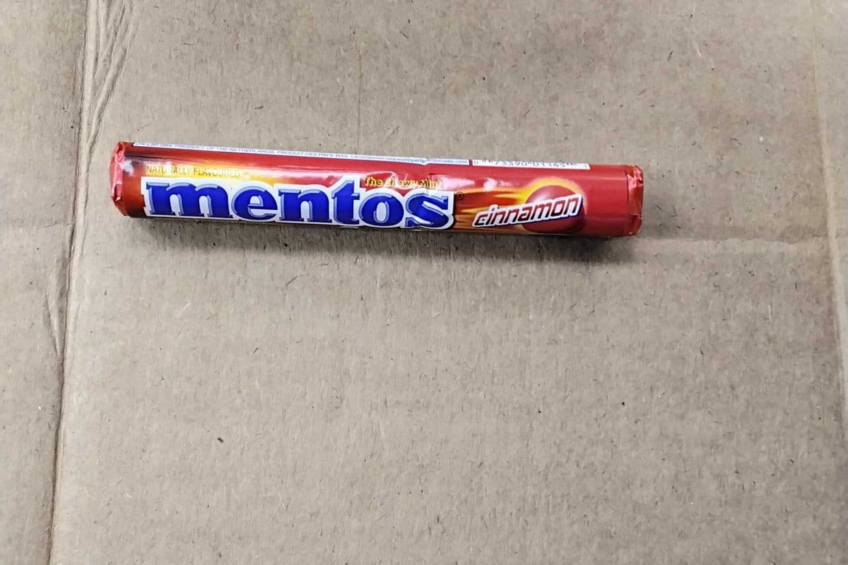 Mentos Cinnamon.