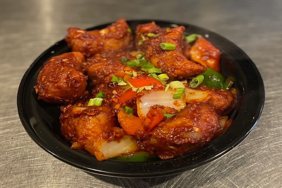 Chilli Garlic Chicken Momo
