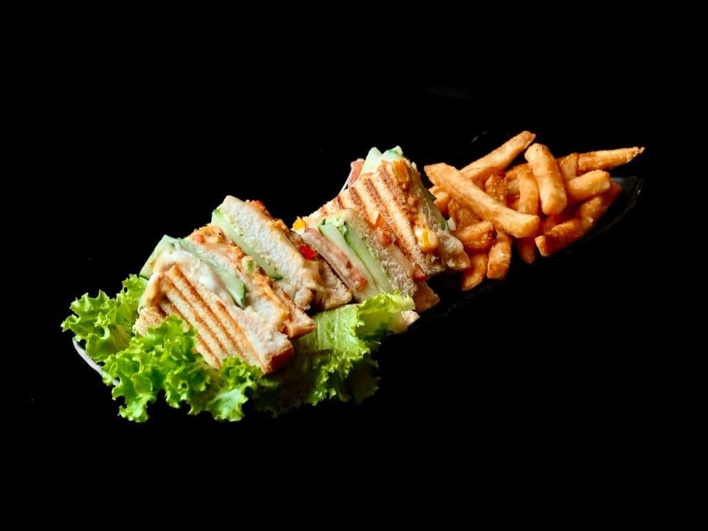 Grilled Sandwich -(Veggie/Paneer/Chicken)