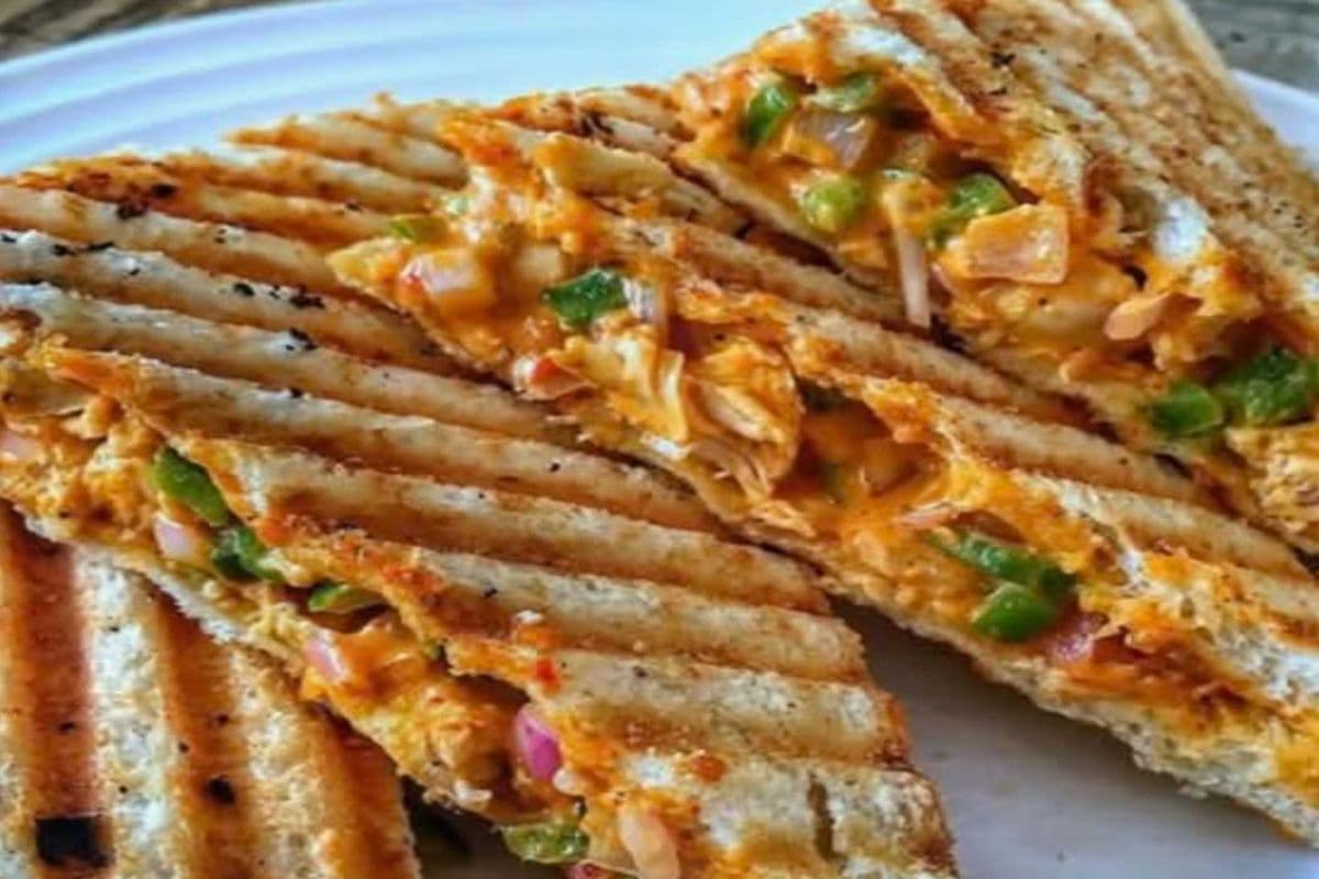Grilled Sandwich with Fries
