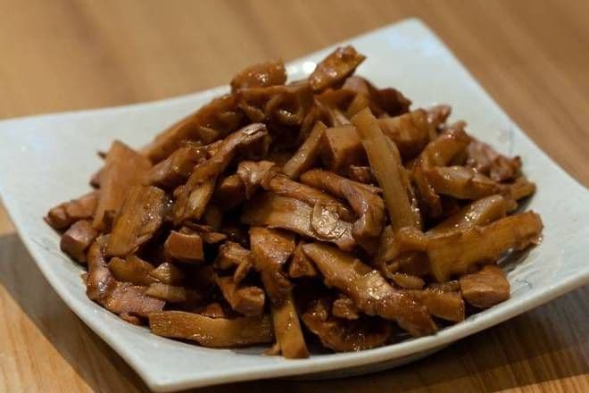 Braised Bamboo Shoots / 黄焖笋