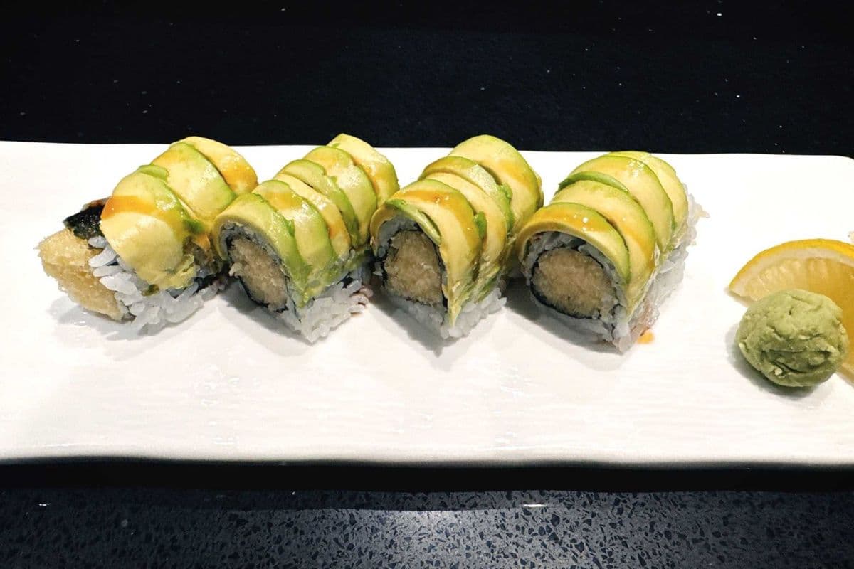 Avocado Crunch Roll (8 pcs)