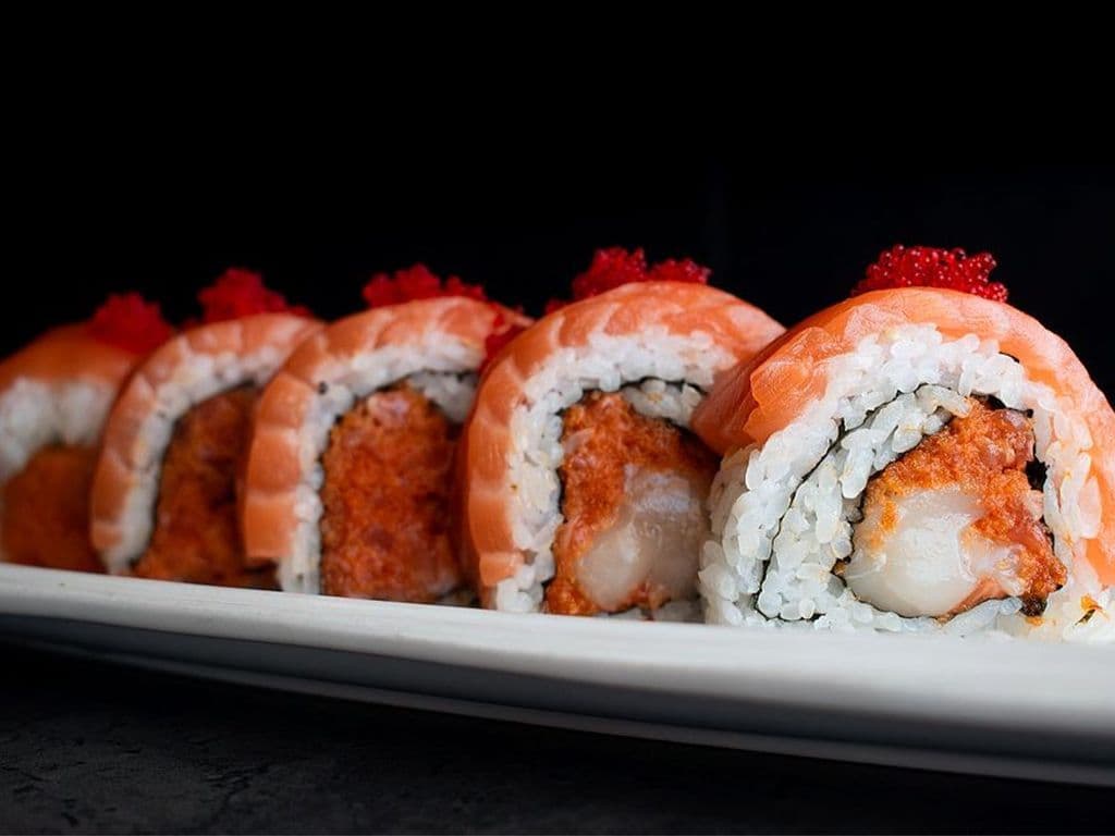Salmon Spicy Scallop Roll