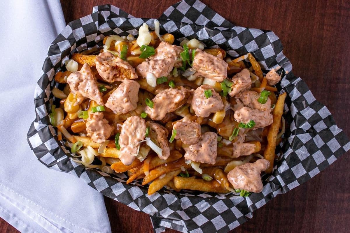 Buffalo Chicken Poutine