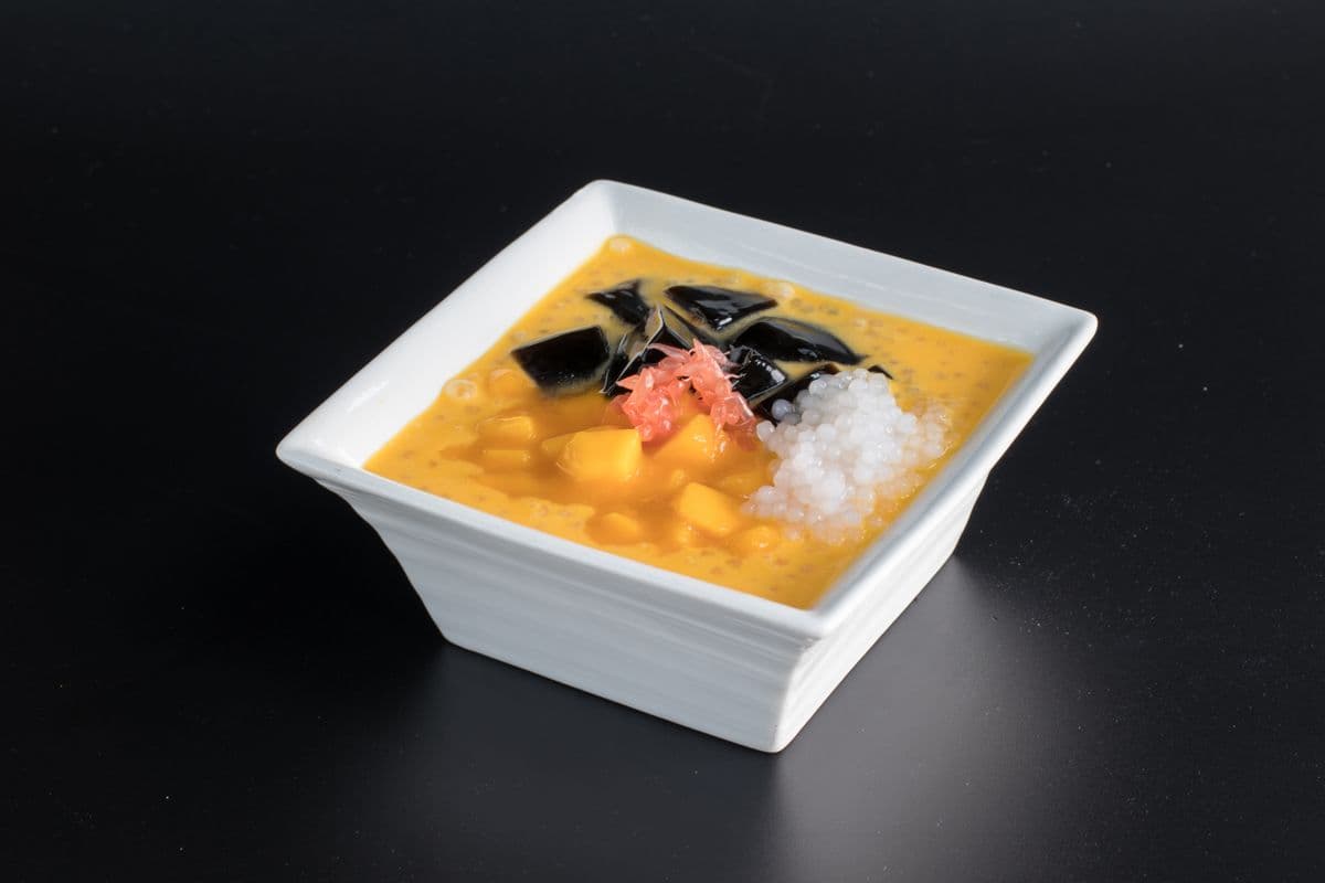 Black Grass Jelly with Golden Sago Mixed 楊枝甘露仙草