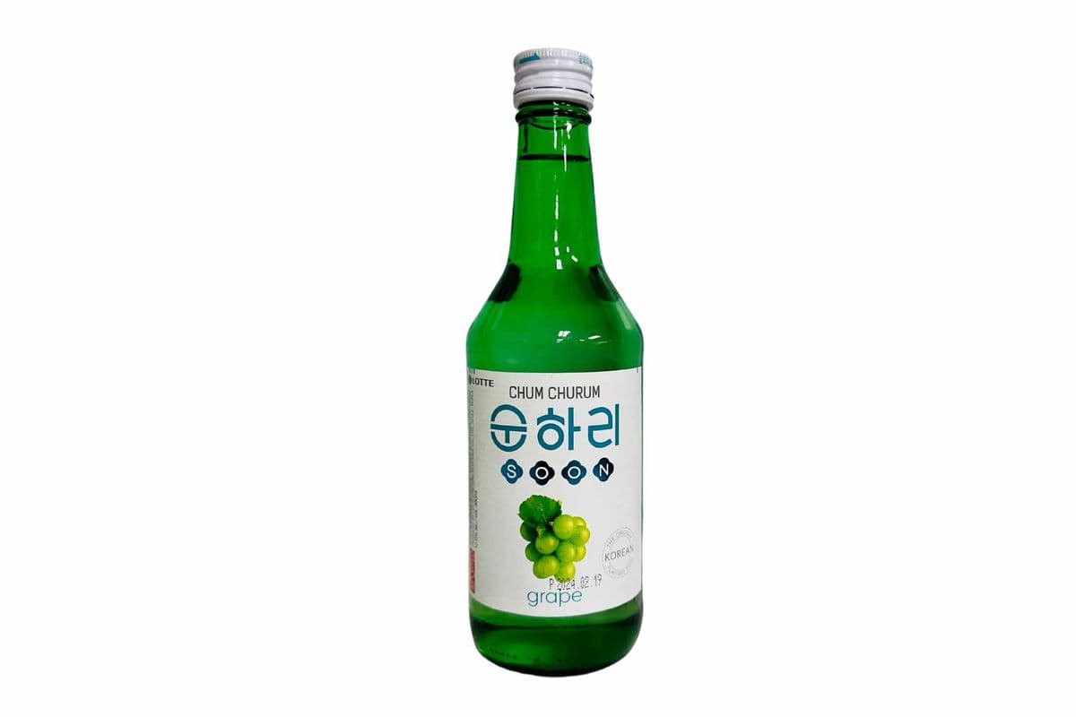 CHUM CHURUM GRAPE - SOJU (1 x 360ML)