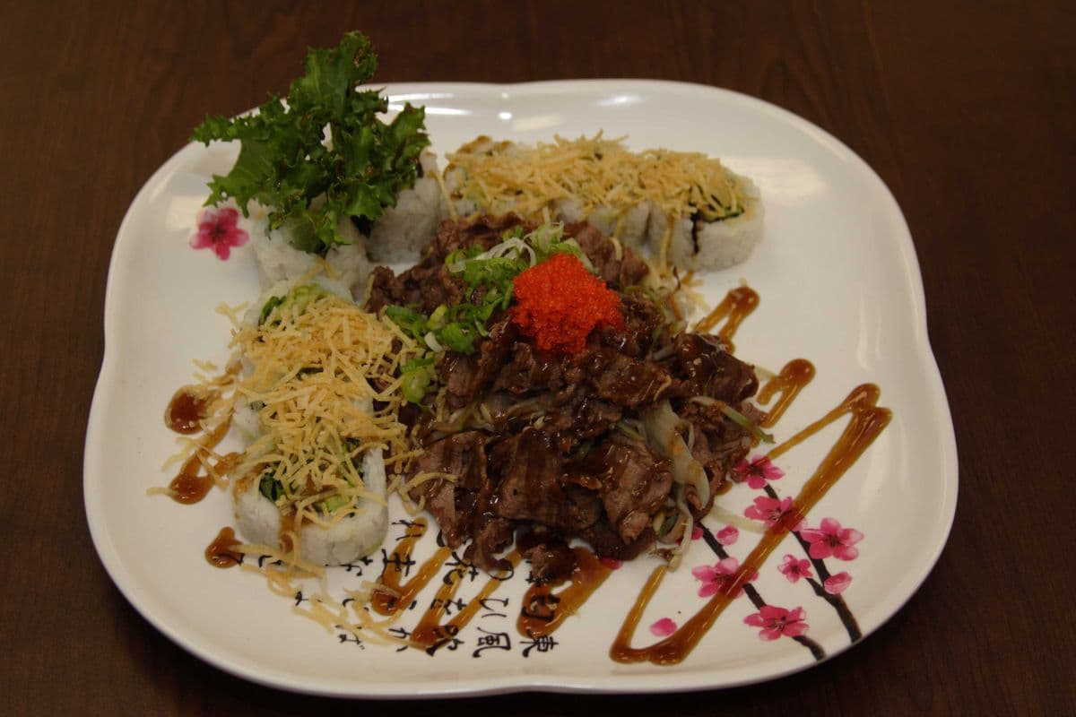 Teriyaki Beef or Chicken Roll (8 pcs)
