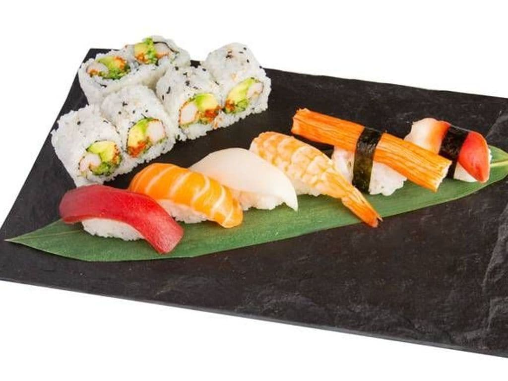 C02 Sushi Set B (14 pcs)
