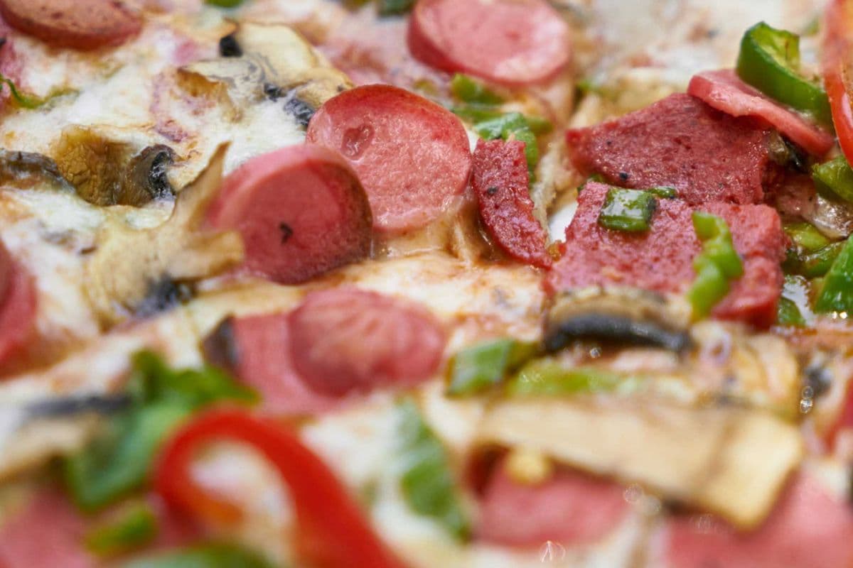 Small 10" Deluxe Pizza