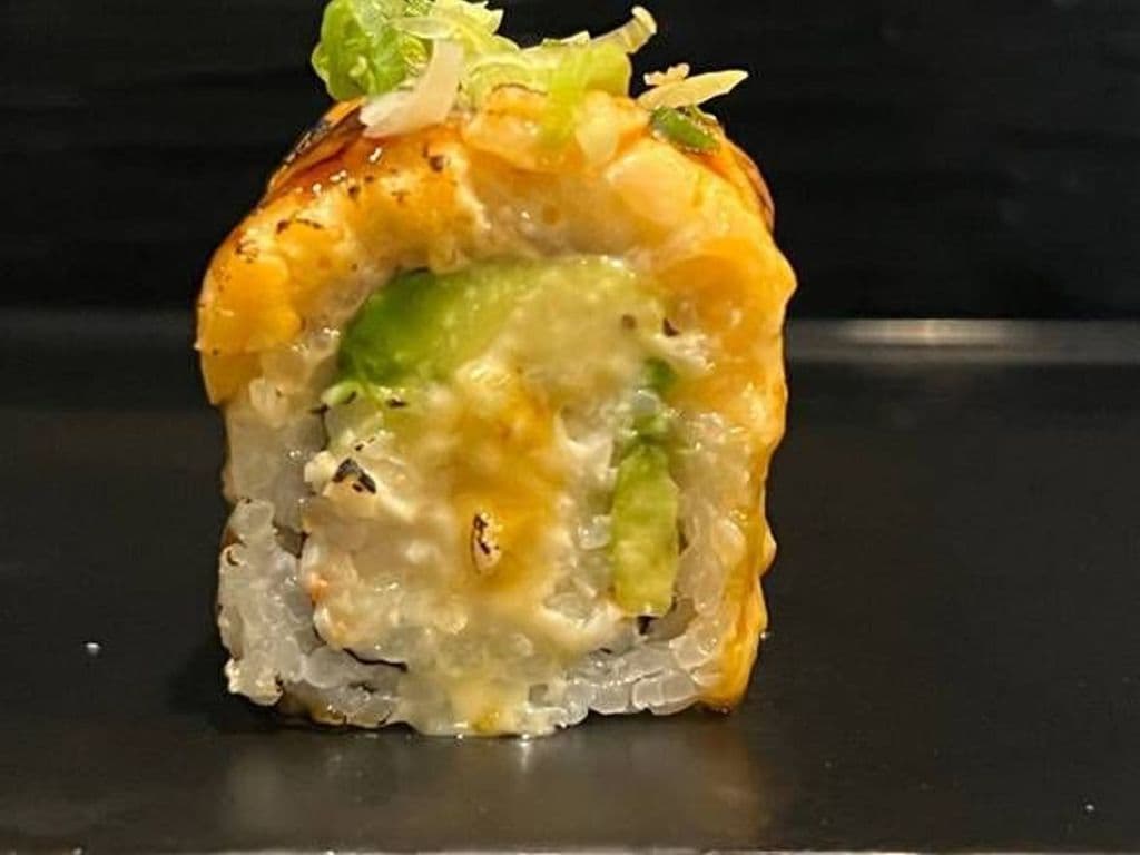 Aburi Chopped Scallop Roll