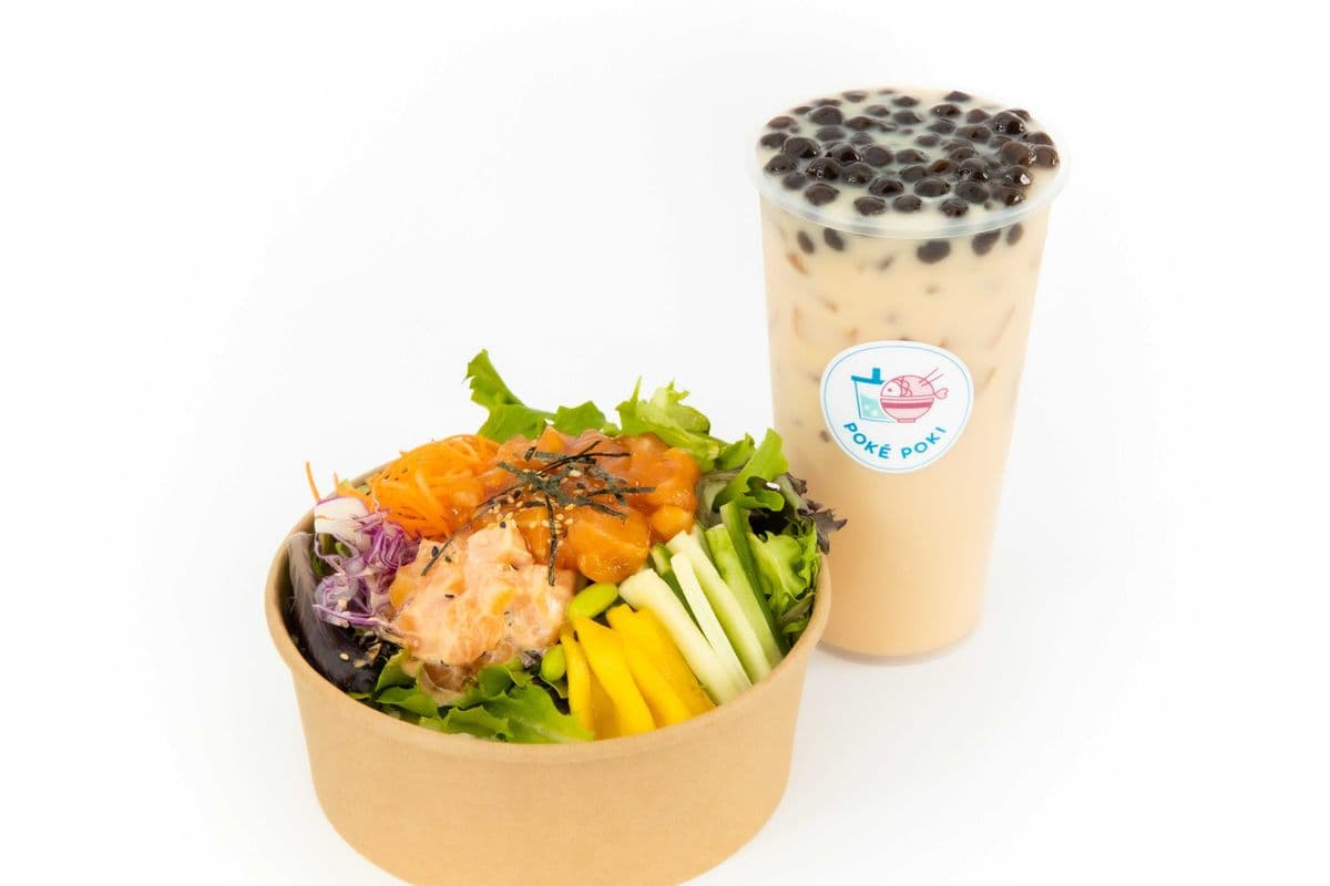 Poké Saumon et Signature Thé au Lait avec perles de tapioca (M) / Salmon Poke and Signature Milk Tea with tapioca pearls (M)