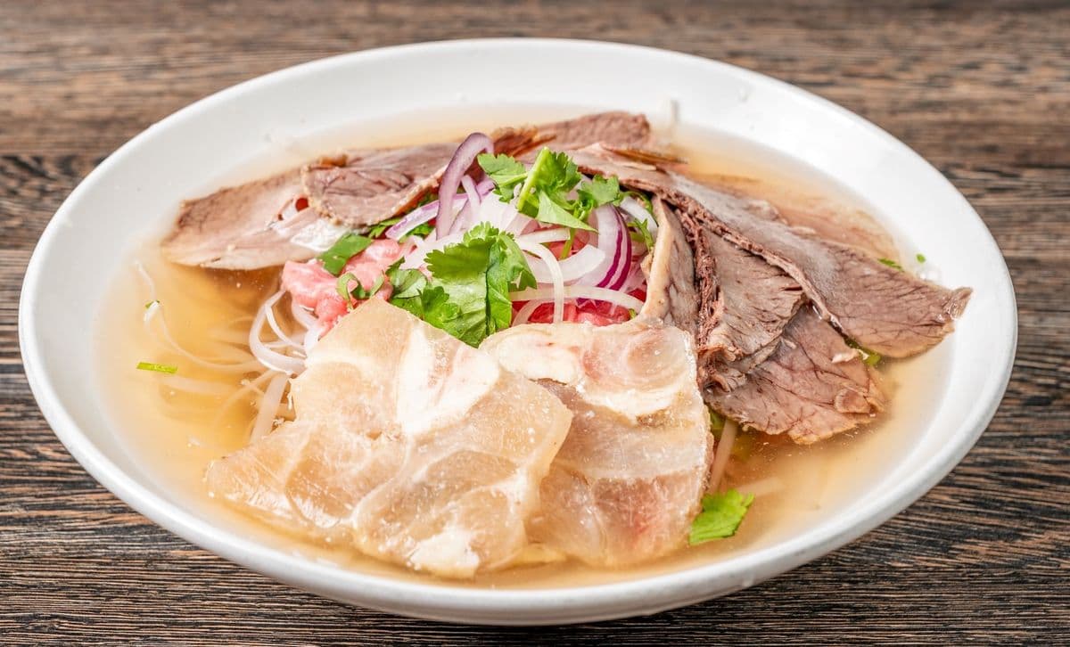 P7. Pho Steak, Brisket, Tendon (L) - OO