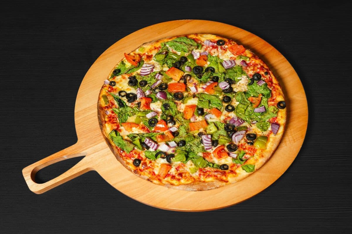 Mediterranean Pizza