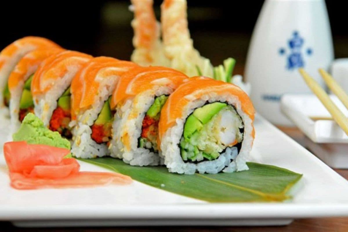 Red Dragon Roll (8 pcs)