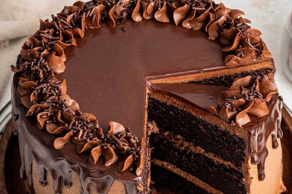 Chocolate Cake - 7"
